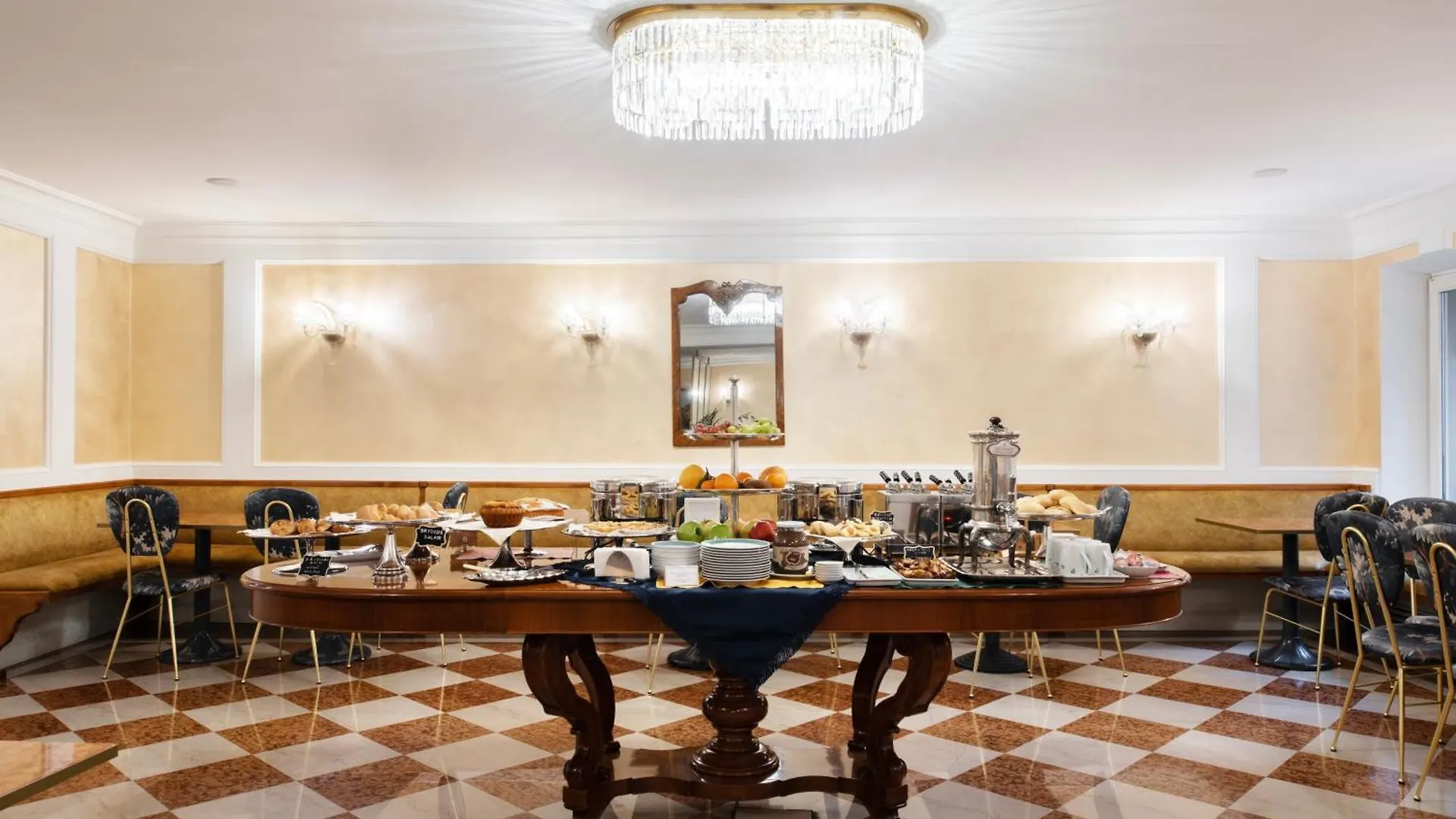 Art Hotel Orologio Bologna Olaszország